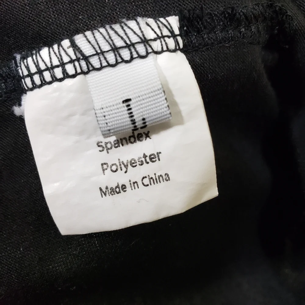 Cat silhouette looking at a daisy flower graphic Tshirt woman's size lar… - Picture 5 of 7